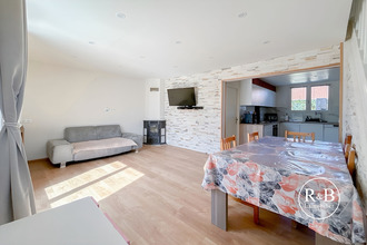Ma-Cabane - Vente Maison LES CLAYES-SOUS-BOIS, 74 m²