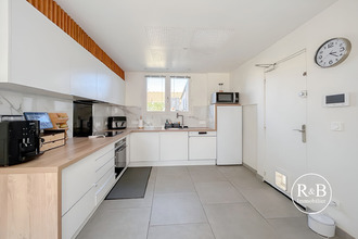 Ma-Cabane - Vente Maison LES CLAYES-SOUS-BOIS, 74 m²