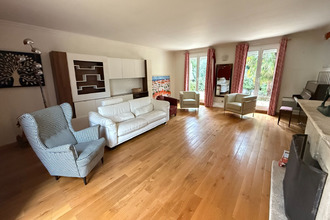 Ma-Cabane - Vente Maison LESIGNY, 209 m²