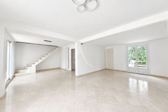 Ma-Cabane - Vente Maison LESIGNY, 211 m²