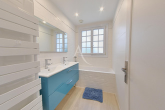 Ma-Cabane - Vente Maison LESIGNY, 211 m²