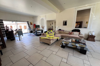 Ma-Cabane - Vente Maison Lillebonne, 393 m²