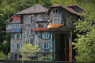 Ma-Cabane - Vente Maison Livet-et-Gavet, 1700 m²