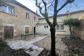 Ma-Cabane - Vente Maison LUSSAC-LES-CHATEAUX, 211 m²