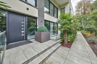 Ma-Cabane - Vente Maison MARNES-LA-COQUETTE, 750 m²