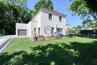 Ma-Cabane - Vente Maison MAROLLES-EN-BRIE, 139 m²