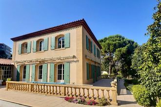 Ma-Cabane - Vente Maison MARSEILLE 9, 300 m²