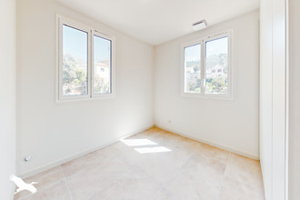 Ma-Cabane - Vente Maison MARSEILLE 9, 99 m²