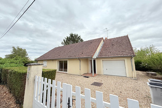 Ma-Cabane - Vente Maison MEHUN-SUR-YEVRE, 122 m²