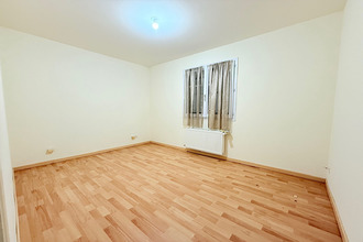 Ma-Cabane - Vente Maison MEHUN-SUR-YEVRE, 122 m²