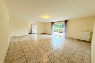 Ma-Cabane - Vente Maison MEHUN-SUR-YEVRE, 122 m²