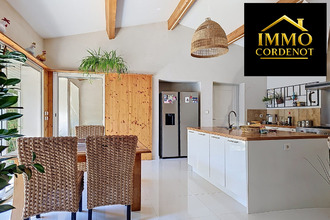 Ma-Cabane - Vente Maison Méounes-lès-Montrieux, 179 m²