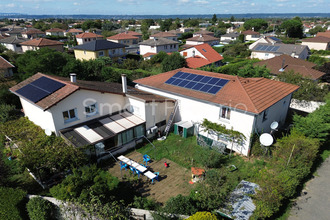 Ma-Cabane - Vente Maison Meyzieu, 378 m²