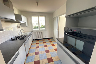 Ma-Cabane - Vente Maison MIGNE-AUXANCES, 82 m²