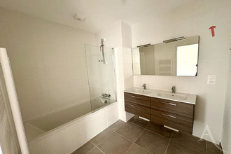 Ma-Cabane - Vente Maison MONTAIGU, 86 m²