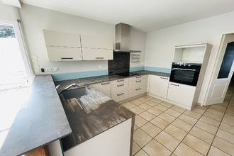 Ma-Cabane - Vente Maison Montamisé, 207 m²