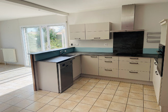 Ma-Cabane - Vente Maison Montamisé, 207 m²