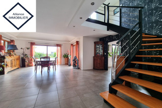 Ma-Cabane - Vente Maison Montauban-de-Bretagne, 189 m²