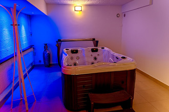 Ma-Cabane - Vente Maison MONTFAUCON, 196 m²