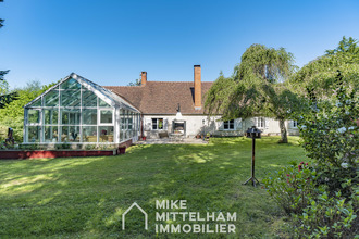 Ma-Cabane - Vente Maison Montfort-l'Amaury, 215 m²