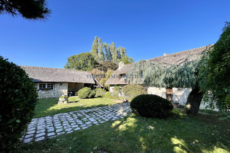 Ma-Cabane - Vente Maison Montfort-l'Amaury, 340 m²