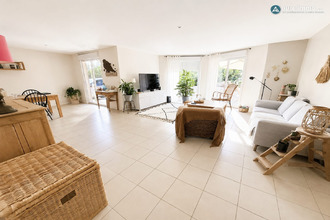 Ma-Cabane - Vente Maison Montmarault, 120 m²