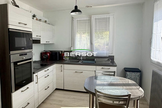 Ma-Cabane - Vente Maison NAISEY-LES-GRANGES, 66 m²