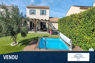 Ma-Cabane - Vente Maison NANS-LES-PINS, 94 m²