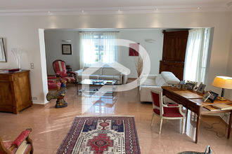 Ma-Cabane - Vente Maison NEUVIC, 282 m²