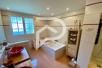 Ma-Cabane - Vente Maison NEUVIC, 282 m²