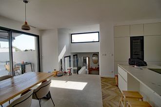 Ma-Cabane - Vente Maison Nîmes, 230 m²