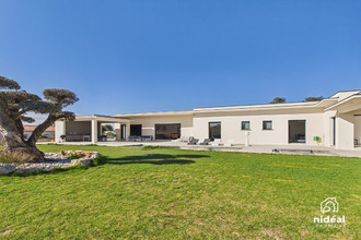 Ma-Cabane - Vente Maison Nîmes, 205 m²