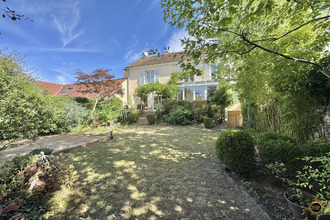 Ma-Cabane - Vente Maison Noisy-le-Roi, 310 m²