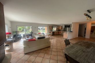 Ma-Cabane - Vente Maison NOTRE-DAME-DE-SANILHAC, 168 m²