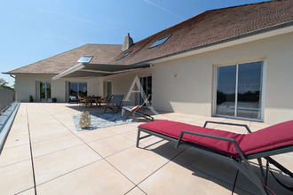 Ma-Cabane - Vente Maison ONZAIN, 250 m²