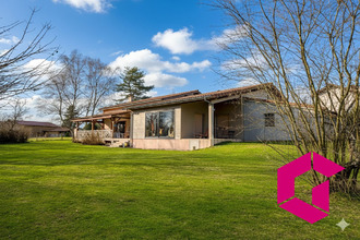 Ma-Cabane - Vente Maison Orléat, 248 m²