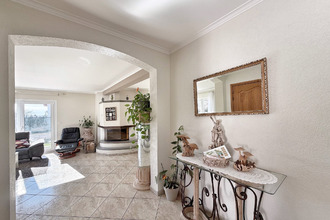 Ma-Cabane - Vente Maison Ornex, 206 m²