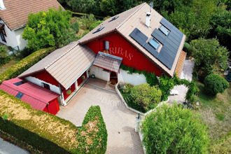 Ma-Cabane - Vente Maison Ornex, 193 m²