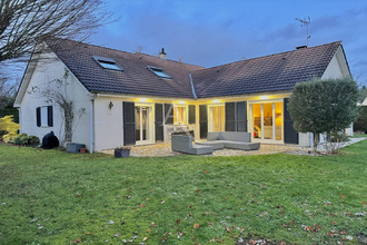 Ma-Cabane - Vente Maison OZOIR-LA-FERRIERE, 213 m²