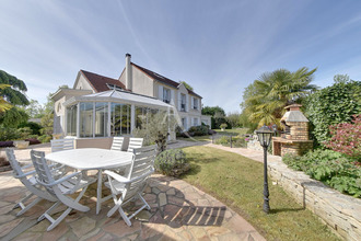 Ma-Cabane - Vente Maison OZOIR-LA-FERRIERE, 257 m²