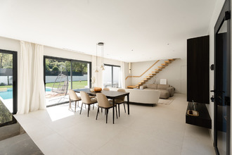 Ma-Cabane - Vente Maison Peillon, 194 m²