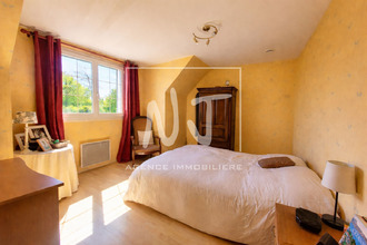 Ma-Cabane - Vente Maison PELLOUAILLES-LES-VIGNES, 102 m²