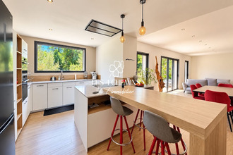 Ma-Cabane - Vente Maison PEYNIER, 231 m²