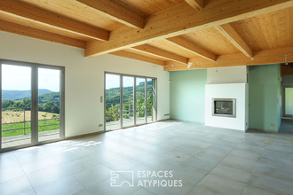 Ma-Cabane - Vente Maison PIERRECLOS, 251 m²