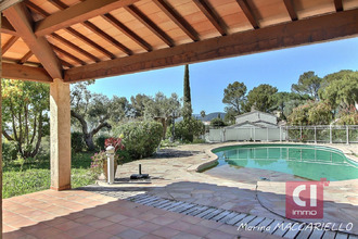 Ma-Cabane - Vente Maison PIERREFEU-DU-VAR, 204 m²