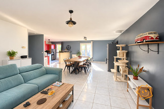 Ma-Cabane - Vente Maison Plaimpied-Givaudins, 104 m²