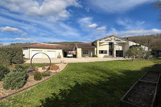 Ma-Cabane - Vente Maison PRAYSSAC, 207 m²