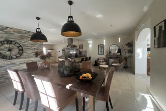 Ma-Cabane - Vente Maison PREMILHAT, 194 m²