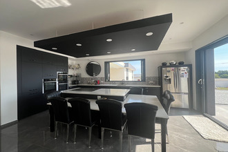 Ma-Cabane - Vente Maison PREMILHAT, 184 m²