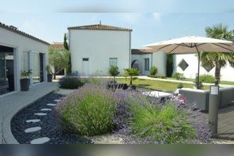 Ma-Cabane - Vente Maison PUILBOREAU, 396 m²